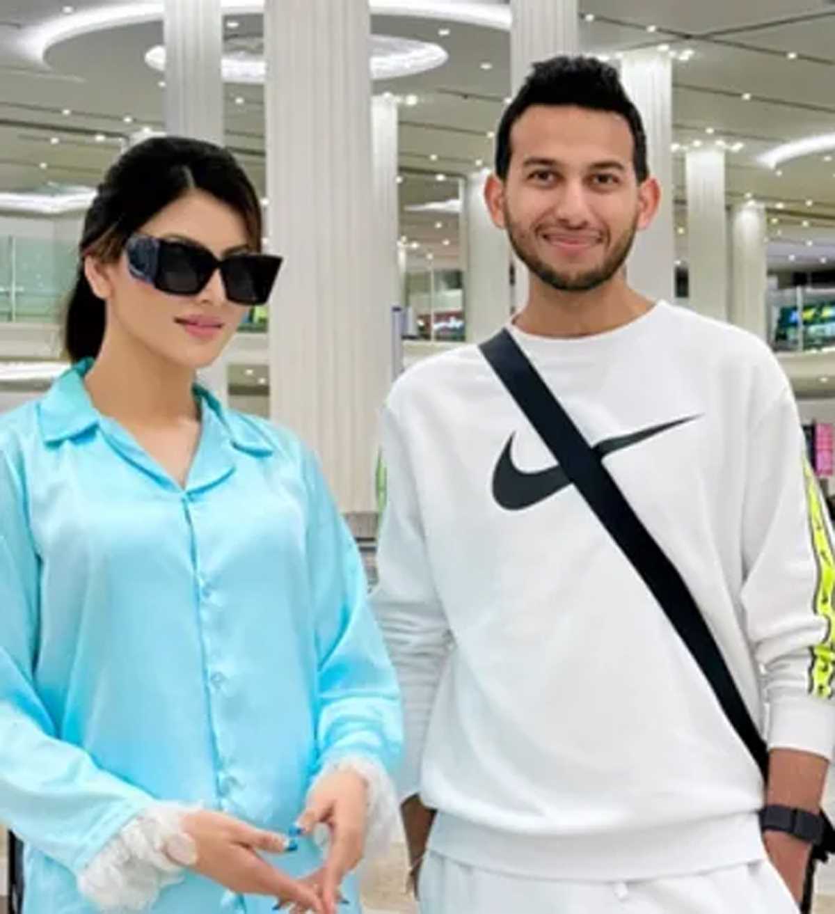 ओयो के संस्थापक रितेश अग्रवाल संग कैमरे में कैद हुईं उर्वशी रौतेला